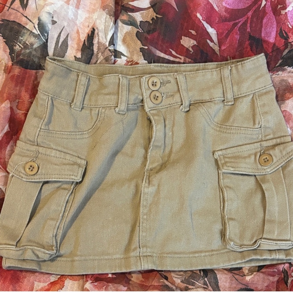 Woman’s Beige Cargo Pocket Mini Skirt, Size S - Picture 2 of 10